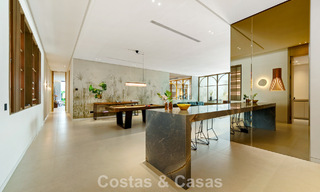 Villa design d'avant-garde à vendre avec de nombreuses commodités de luxe à Nueva Andalucia, Marbella 786098 