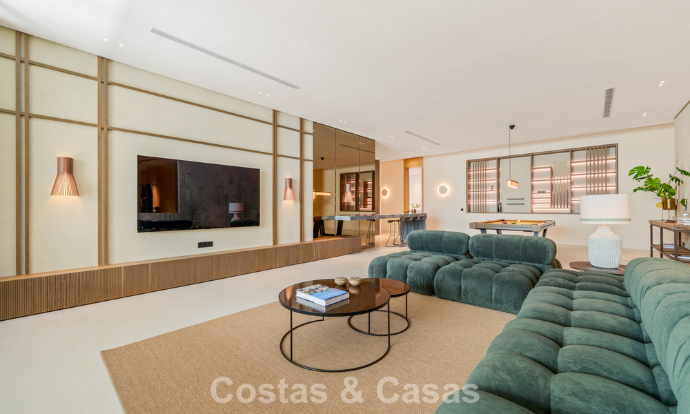 Villa design d'avant-garde à vendre avec de nombreuses commodités de luxe à Nueva Andalucia, Marbella 786102