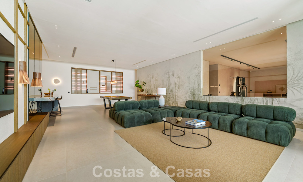 Villa design d'avant-garde à vendre avec de nombreuses commodités de luxe à Nueva Andalucia, Marbella 786104