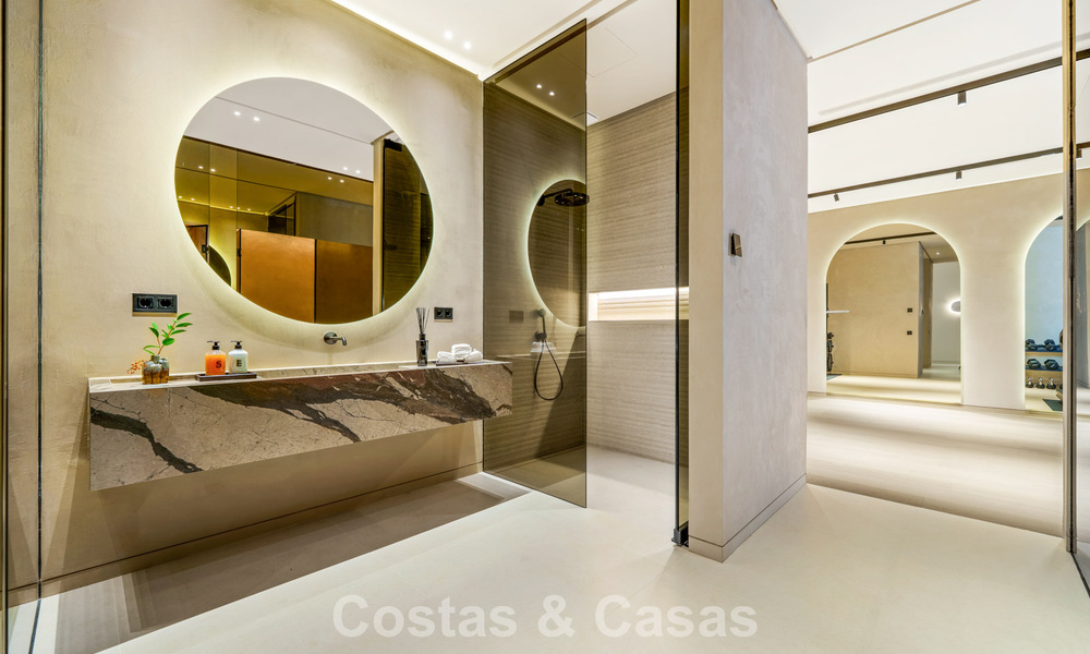 Villa design d'avant-garde à vendre avec de nombreuses commodités de luxe à Nueva Andalucia, Marbella 786106