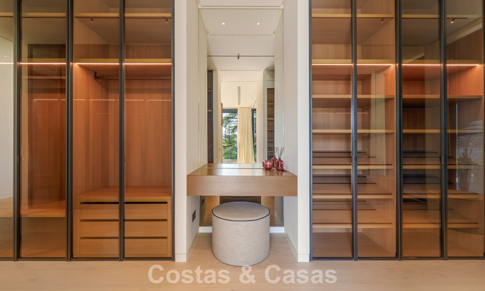 Villa design d'avant-garde à vendre avec de nombreuses commodités de luxe à Nueva Andalucia, Marbella 786124