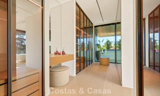 Villa design d'avant-garde à vendre avec de nombreuses commodités de luxe à Nueva Andalucia, Marbella 786126 