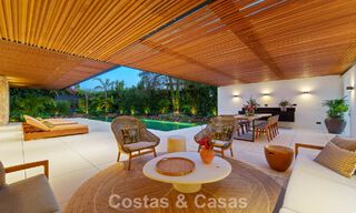 Villa design d'avant-garde à vendre avec de nombreuses commodités de luxe à Nueva Andalucia, Marbella 786128 