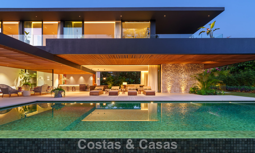 Villa design d'avant-garde à vendre avec de nombreuses commodités de luxe à Nueva Andalucia, Marbella 786129