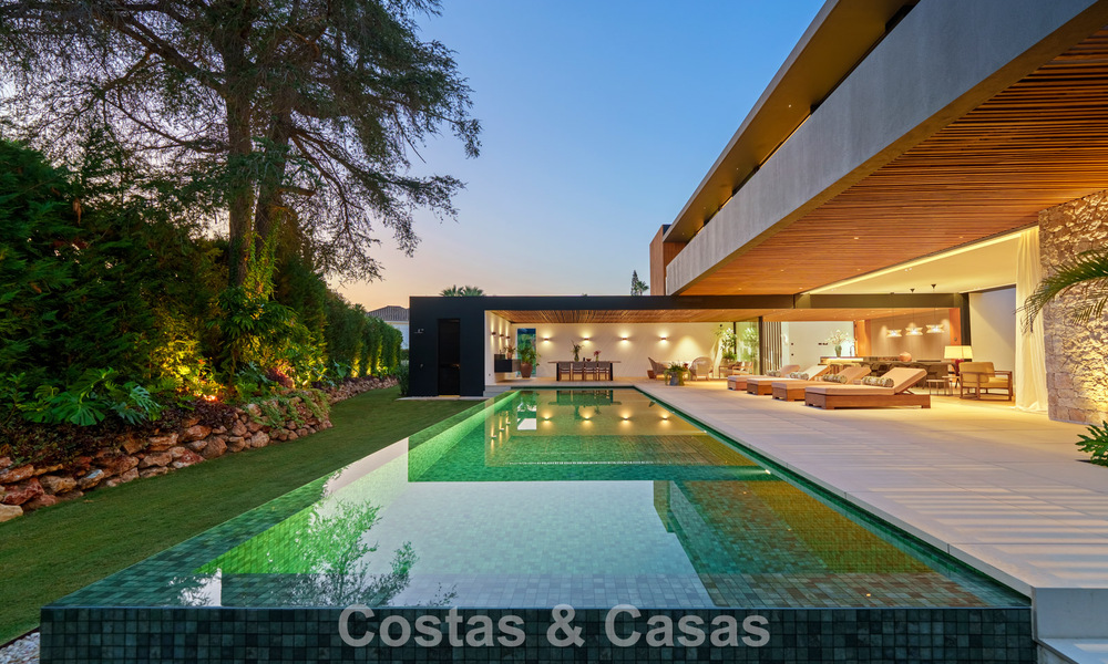 Villa design d'avant-garde à vendre avec de nombreuses commodités de luxe à Nueva Andalucia, Marbella 786131