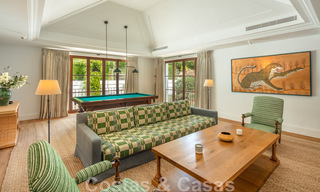 Villa de style boutique à vendre, à deux pas de la plage, sur la très convoitée Golden Mile de Marbella 45732 