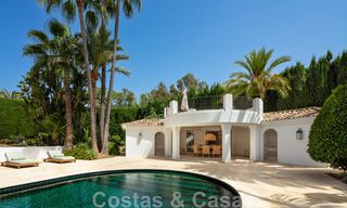 Villa de style boutique à vendre, à deux pas de la plage, sur la très convoitée Golden Mile de Marbella 45738 