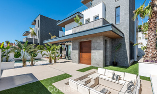 Villas élégantes et modernes de nouvelle construction à vendre avec vue panoramique à proximité du terrain de golf dans la vallée de Mijas, sur la Costa del Sol 797836 