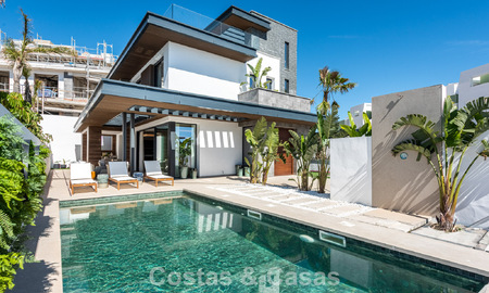 Villas élégantes et modernes de nouvelle construction à vendre avec vue panoramique à proximité du terrain de golf dans la vallée de Mijas, sur la Costa del Sol 797838