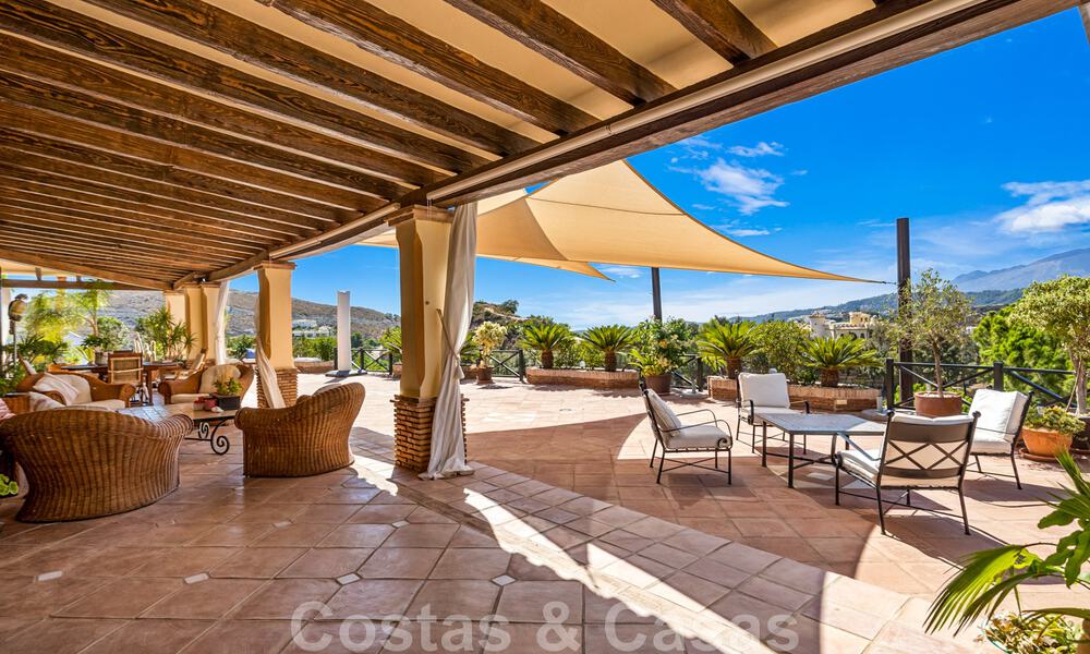 Formidable villa familiale méditerranéenne à vendre avec vue panoramique dans un resort de golf prestigieux à Benahavis - Marbella 45806