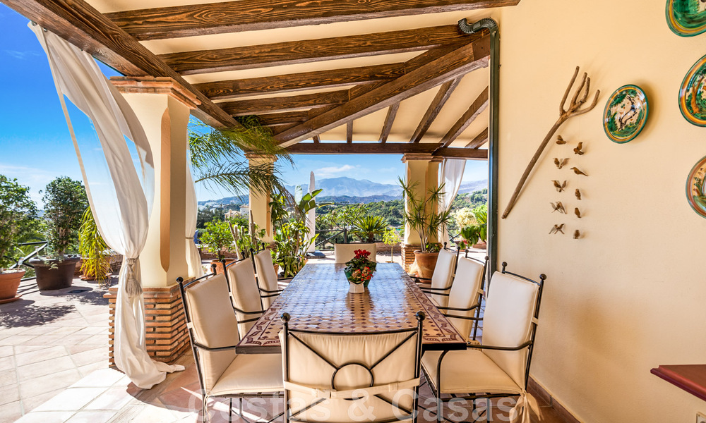 Formidable villa familiale méditerranéenne à vendre avec vue panoramique dans un resort de golf prestigieux à Benahavis - Marbella 45808