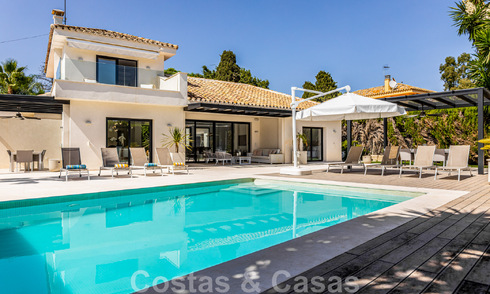 Vente d'une villa de luxe contemporaine prête à être emménagée, à distance de marche de Puerto Banus et de la plage de San Pedro, Marbella 46205