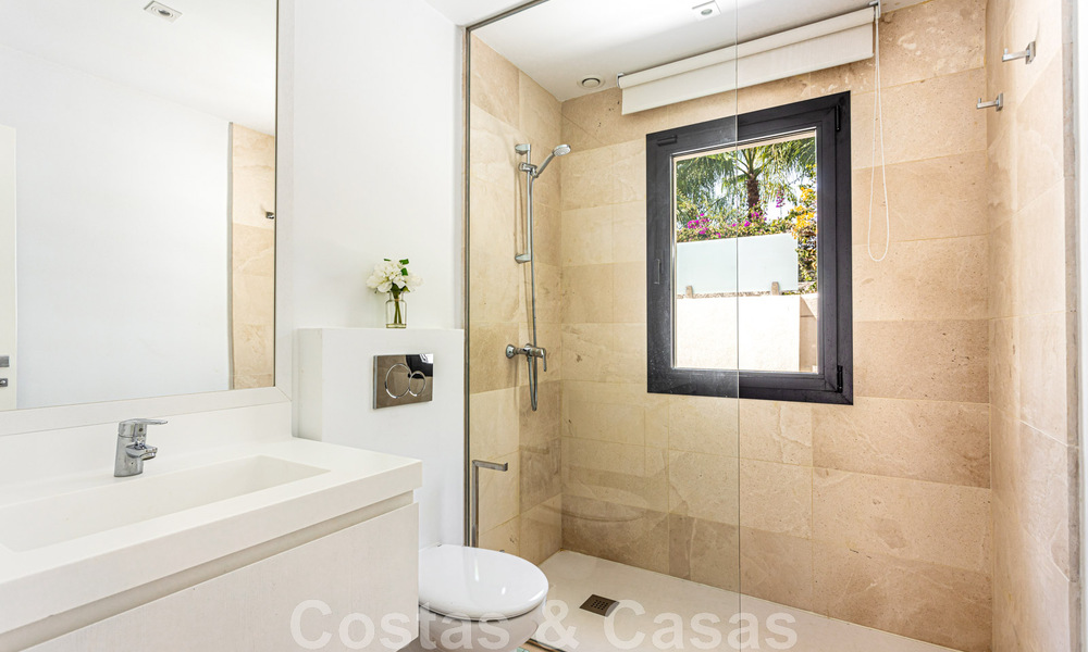 Vente d'une villa de luxe contemporaine prête à être emménagée, à distance de marche de Puerto Banus et de la plage de San Pedro, Marbella 46217