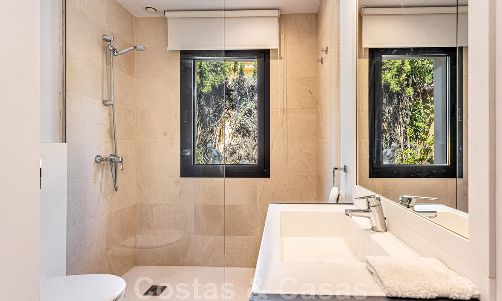 Vente d'une villa de luxe contemporaine prête à être emménagée, à distance de marche de Puerto Banus et de la plage de San Pedro, Marbella 46218