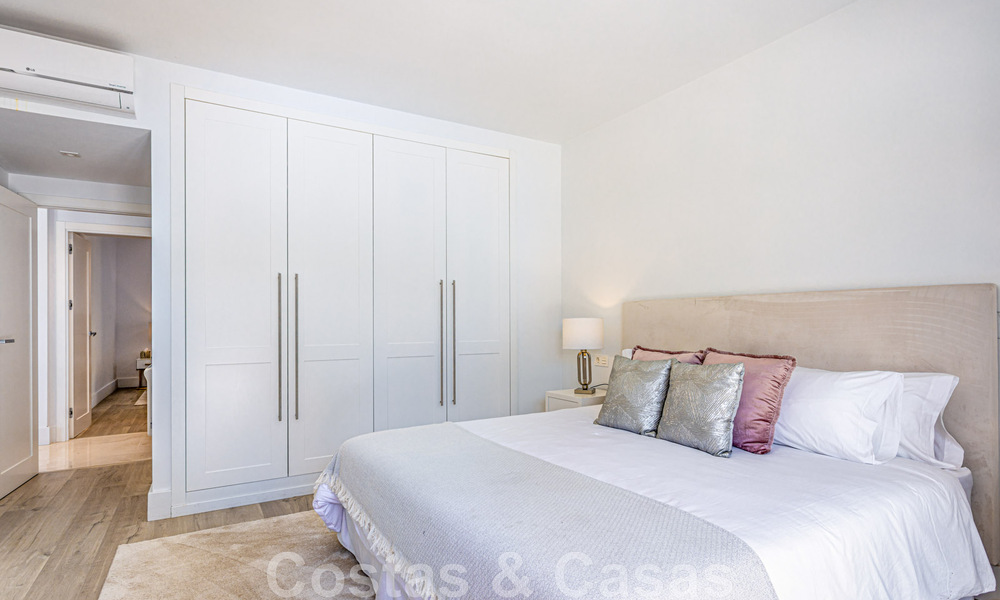 Vente d'une villa de luxe contemporaine prête à être emménagée, à distance de marche de Puerto Banus et de la plage de San Pedro, Marbella 46220