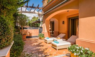 Spacieux duplex, appartement au rez-de-chaussée dans un complexe en bord de mer, à quelques minutes de marche de Puerto Banus, Marbella 46758 