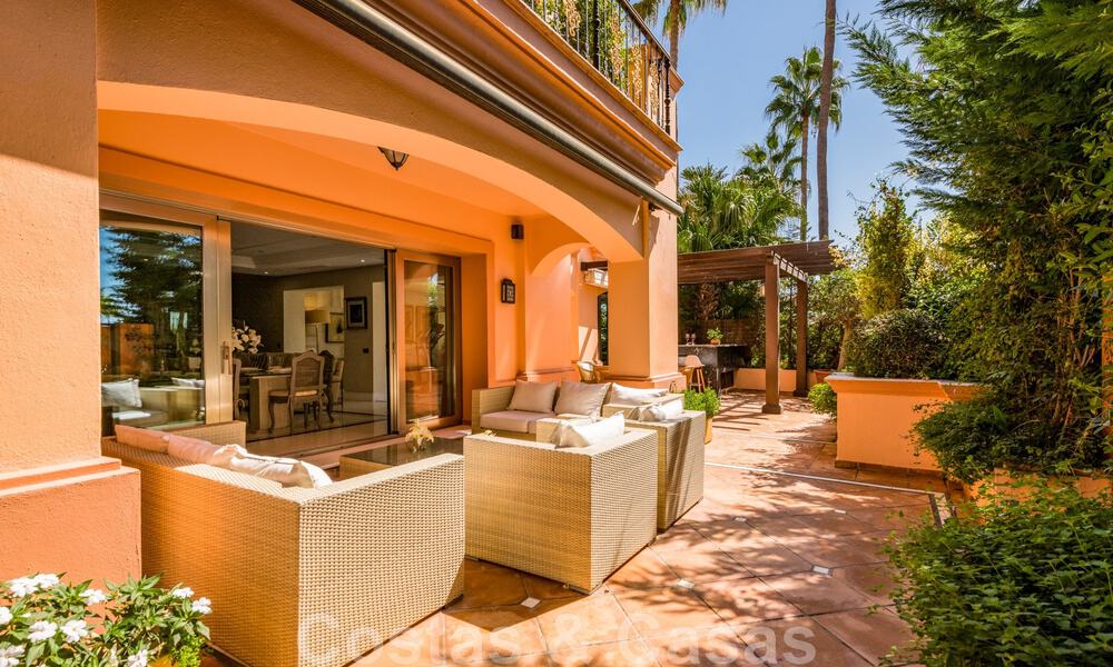 Spacieux duplex, appartement au rez-de-chaussée dans un complexe en bord de mer, à quelques minutes de marche de Puerto Banus, Marbella 46764