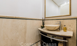 Spacieux duplex, appartement au rez-de-chaussée dans un complexe en bord de mer, à quelques minutes de marche de Puerto Banus, Marbella 46766 