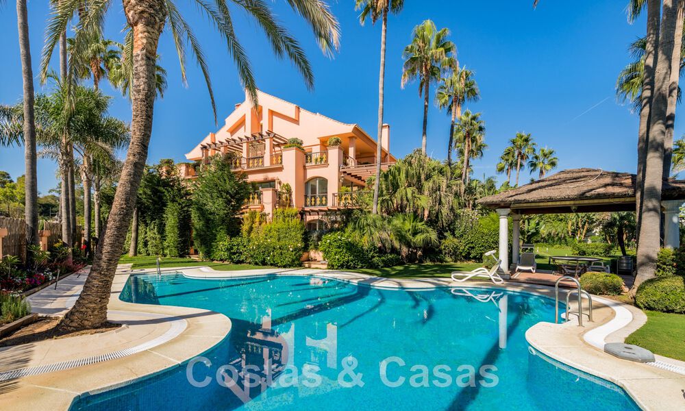Spacieux duplex, appartement au rez-de-chaussée dans un complexe en bord de mer, à quelques minutes de marche de Puerto Banus, Marbella 46774