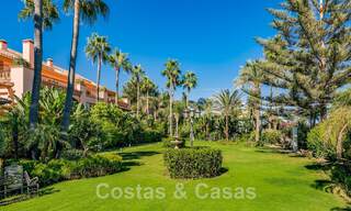 Spacieux duplex, appartement au rez-de-chaussée dans un complexe en bord de mer, à quelques minutes de marche de Puerto Banus, Marbella 46776 