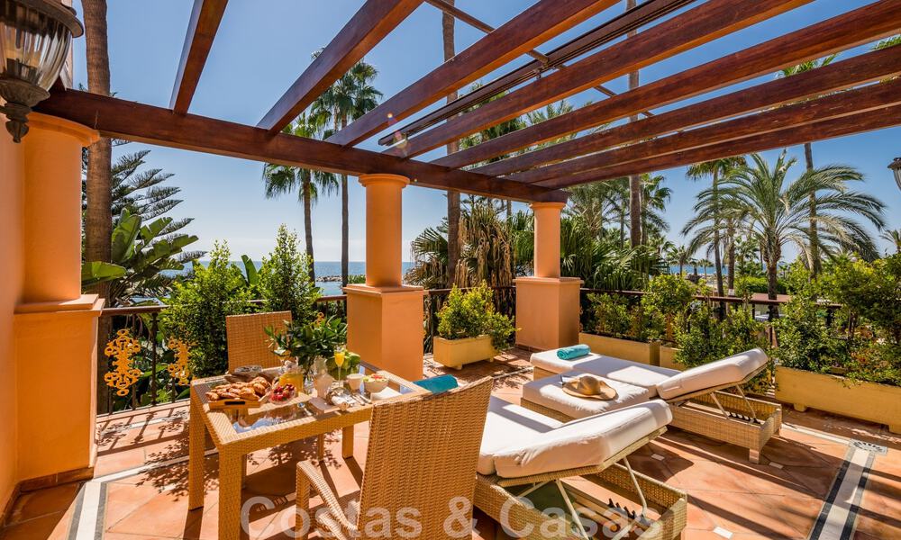 Spacieux duplex, appartement au rez-de-chaussée dans un complexe en bord de mer, à quelques minutes de marche de Puerto Banus, Marbella 46778