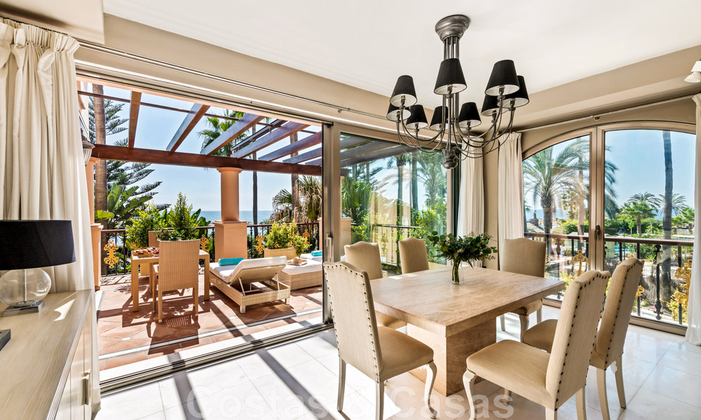Spacieux duplex, appartement au rez-de-chaussée dans un complexe en bord de mer, à quelques minutes de marche de Puerto Banus, Marbella 46779