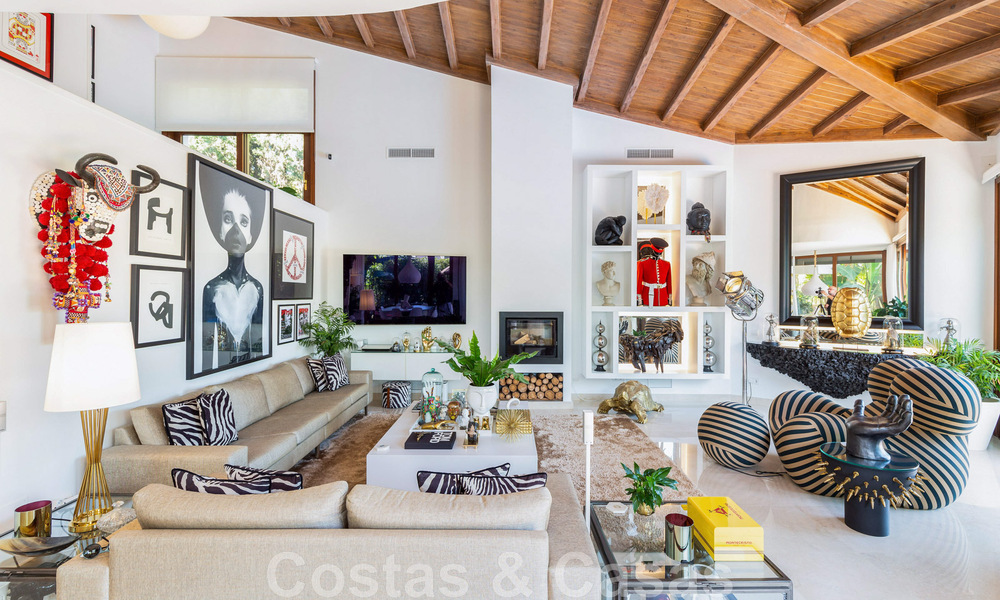 Villa de luxe méditerranéenne unique à vendre avec vue sur le terrain de golf dans un quartier résidentiel très convoité de La Quinta, Benahavis - Marbella 48445
