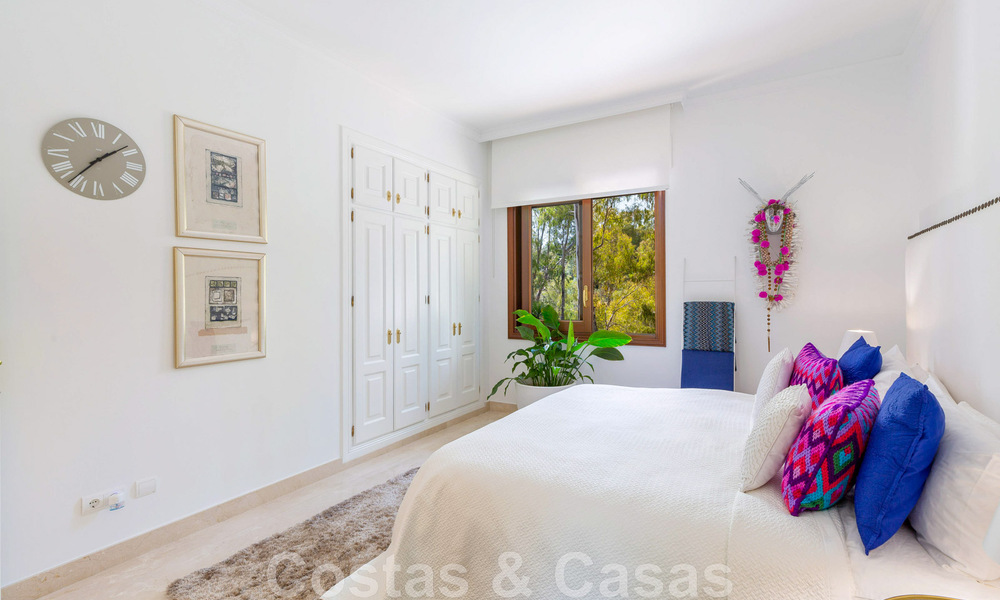 Villa de luxe méditerranéenne unique à vendre avec vue sur le terrain de golf dans un quartier résidentiel très convoité de La Quinta, Benahavis - Marbella 48459