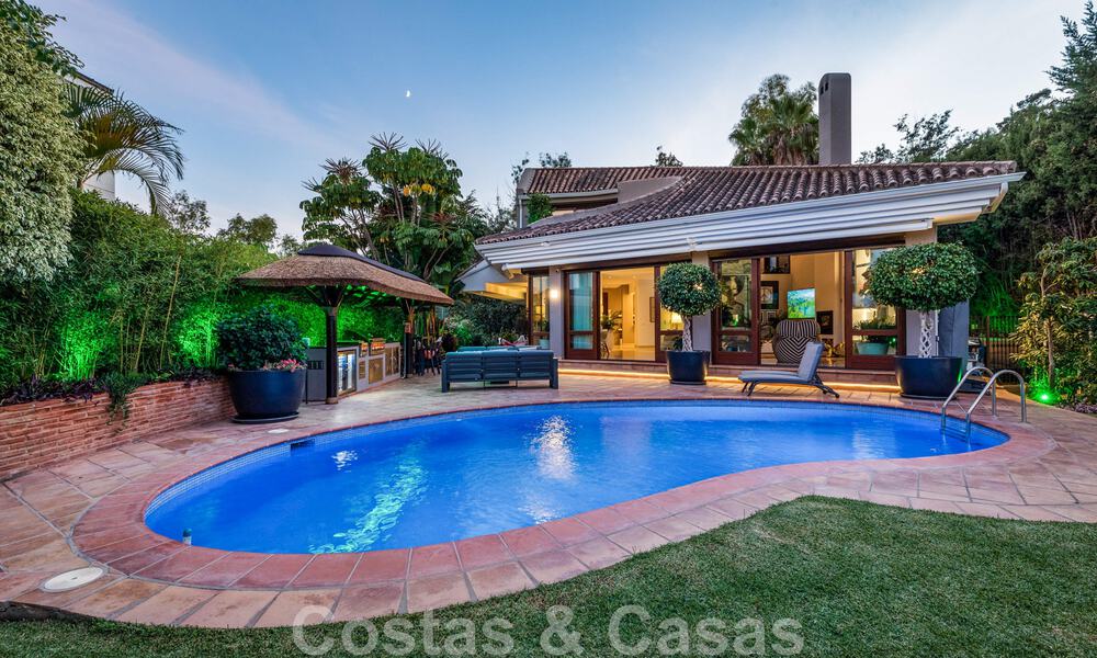 Villa de luxe méditerranéenne unique à vendre avec vue sur le terrain de golf dans un quartier résidentiel très convoité de La Quinta, Benahavis - Marbella 48495
