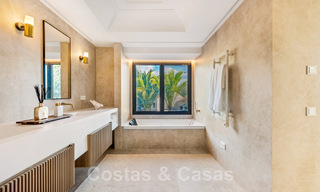 Vente d'une villa de luxe entourée de terrains de golf dans la vallée de Nueva Andalucia, Marbella 48740 