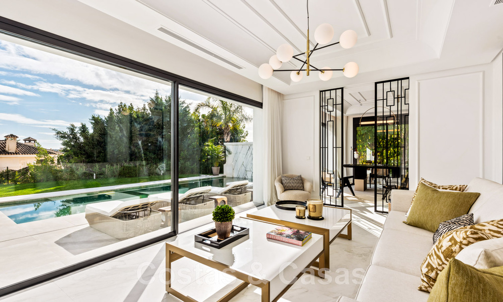 Vente d'une villa de luxe entourée de terrains de golf dans la vallée de Nueva Andalucia, Marbella 48758