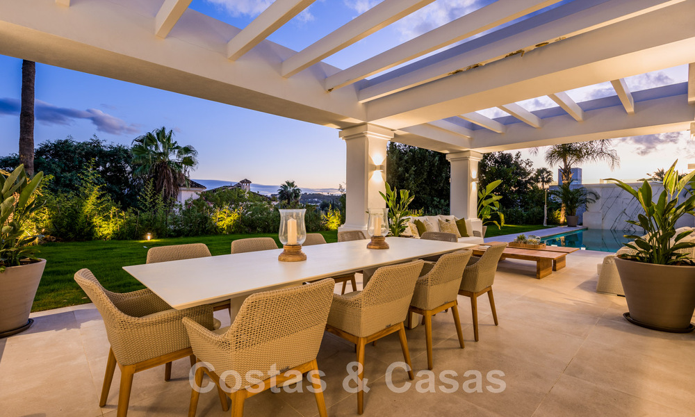 Vente d'une villa de luxe entourée de terrains de golf dans la vallée de Nueva Andalucia, Marbella 48770