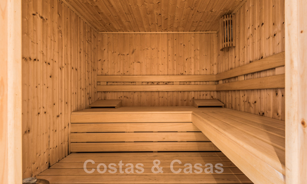 Vente d'une villa de luxe entourée de terrains de golf dans la vallée de Nueva Andalucia, Marbella 48775