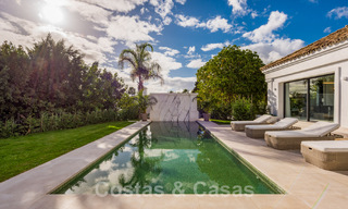 Vente d'une villa de luxe entourée de terrains de golf dans la vallée de Nueva Andalucia, Marbella 48780 