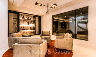 Vente d'une villa de luxe entourée de terrains de golf dans la vallée de Nueva Andalucia, Marbella 48784 