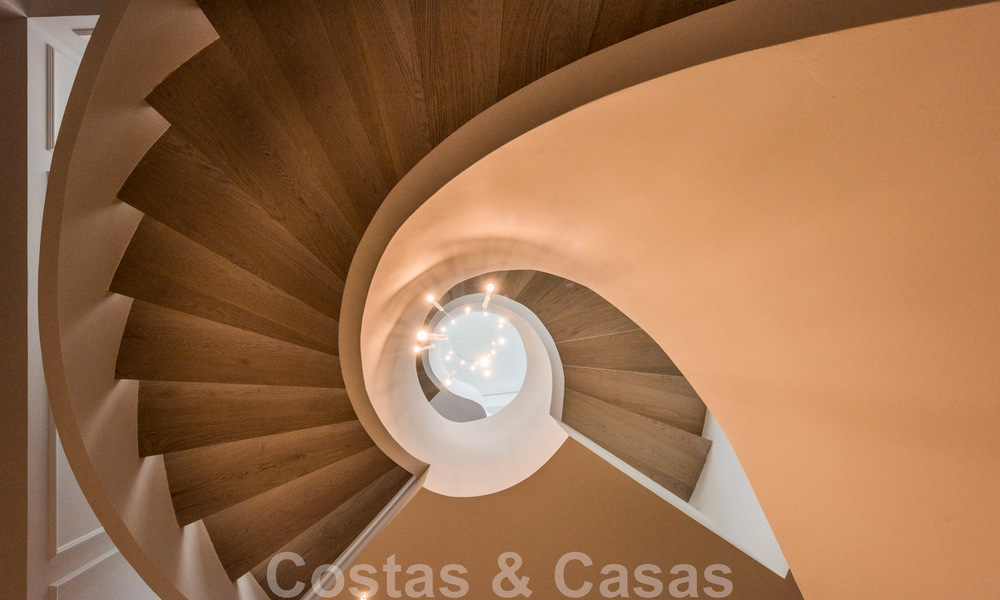 Vente d'une villa de luxe entourée de terrains de golf dans la vallée de Nueva Andalucia, Marbella 48799