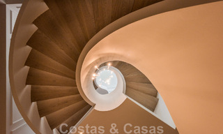 Vente d'une villa de luxe entourée de terrains de golf dans la vallée de Nueva Andalucia, Marbella 48799 