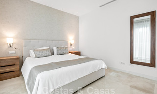 Villa moderne prête à être emménagée, à vendre avec vue sur la mer, dans un quartier de villas à la frontière de Mijas et de Marbella 46103 