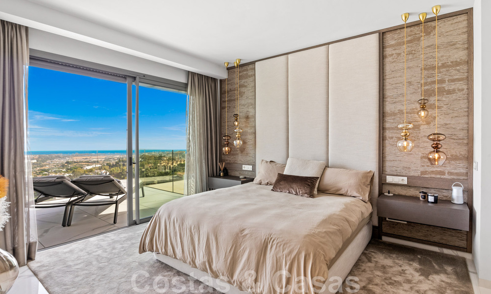 Appartement contemporain de 3 chambres à coucher, prêt à être emménagé, à vendre avec une vue imprenable sur la mer dans les collines de Benahavis - Marbella 46123