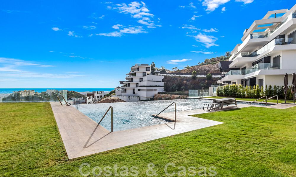 Appartement contemporain de 3 chambres à coucher, prêt à être emménagé, à vendre avec une vue imprenable sur la mer dans les collines de Benahavis - Marbella 46136