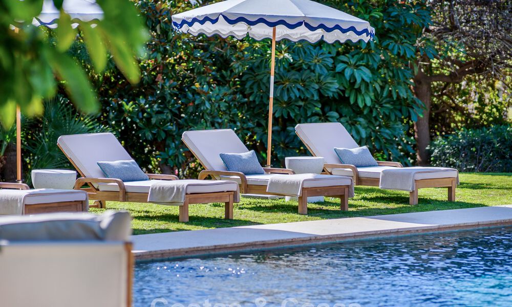 Villa traditionnelle espagnole de luxe à vendre, sur une deuxième ligne de golf dans un quartier résidentiel prestigieux de Nueva Andalucia, Marbella 775949