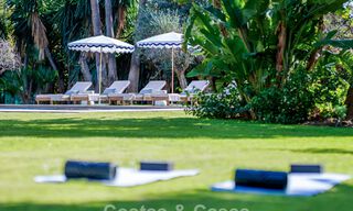 Villa traditionnelle espagnole de luxe à vendre, sur une deuxième ligne de golf dans un quartier résidentiel prestigieux de Nueva Andalucia, Marbella 775951 