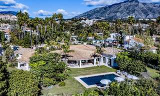 Villa traditionnelle espagnole de luxe à vendre, sur une deuxième ligne de golf dans un quartier résidentiel prestigieux de Nueva Andalucia, Marbella 775956 