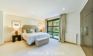 Villa traditionnelle espagnole de luxe à vendre, sur une deuxième ligne de golf dans un quartier résidentiel prestigieux de Nueva Andalucia, Marbella 775962 