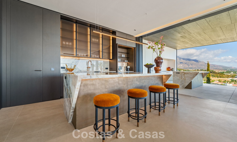 Majestueuse villa contemporaine de construction neuve à vendre avec une vue sublime sur la mer dans les collines de La Quinta à Benahavis - Marbella 786699