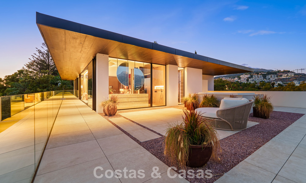 Majestueuse villa contemporaine de construction neuve à vendre avec une vue sublime sur la mer dans les collines de La Quinta à Benahavis - Marbella 786715