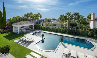 Spectaculaire villa de luxe à vendre, de style architectural méditerranéen, dans le prestigieux quartier de villas Sierra Blanca, sur le Golden Mile de Marbella 46233 