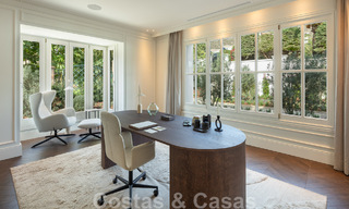 Spectaculaire villa de luxe à vendre, de style architectural méditerranéen, dans le prestigieux quartier de villas Sierra Blanca, sur le Golden Mile de Marbella 46248 
