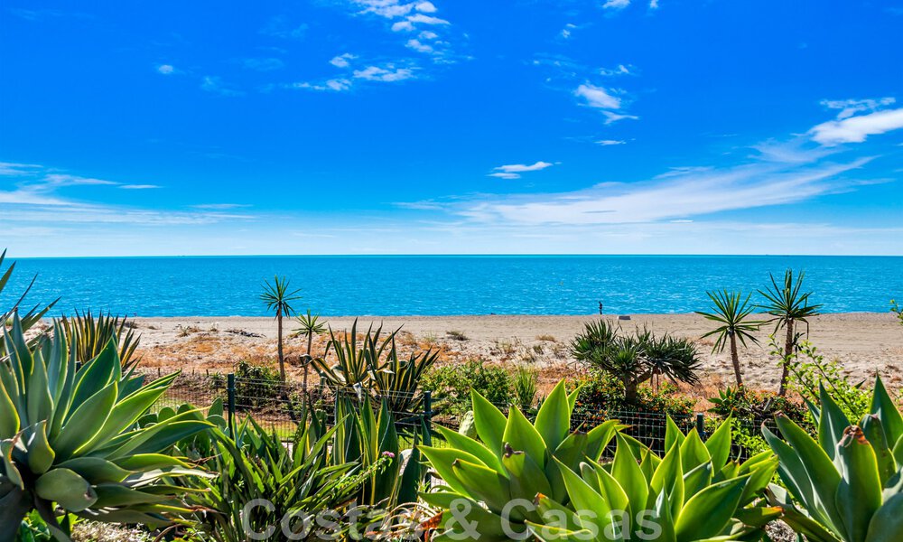 Spacieux appartement rénové à vendre dans un complexe de plage avec vue panoramique sur la mer, sur le nouveau Golden Mile entre Marbella et Estepona 46532