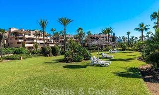 Spacieux appartement rénové à vendre dans un complexe de plage avec vue panoramique sur la mer, sur le nouveau Golden Mile entre Marbella et Estepona 46533 